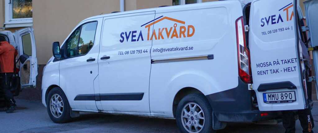 Proffs på takvård i Norrtälje